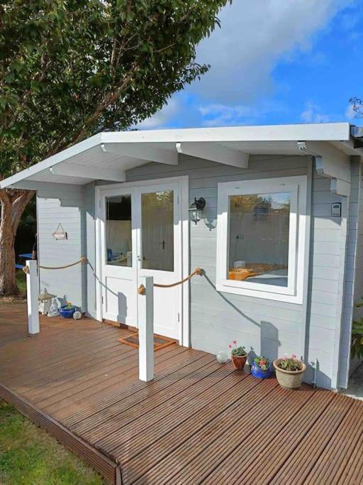 Private Lodge Close To Beaches And Goodwood Felpham المظهر الخارجي الصورة